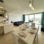 Penthouse -centre Of - View In Malta