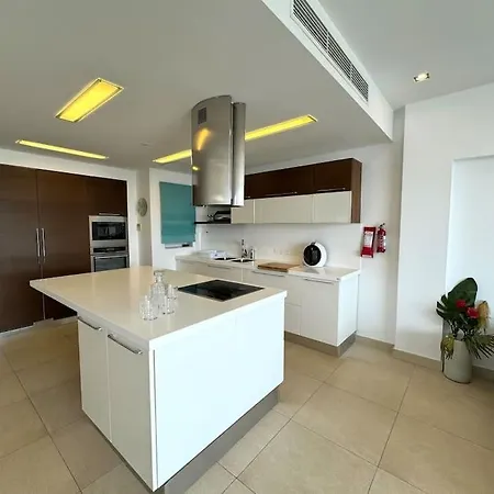 公寓 Penthouse -centre Of - View In Malta