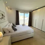 Penthouse -centre Of - View In Malta Sliema