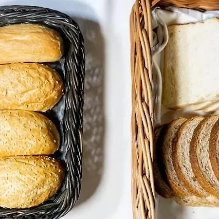 Daire Penthouse -centre Of - View In Malta *