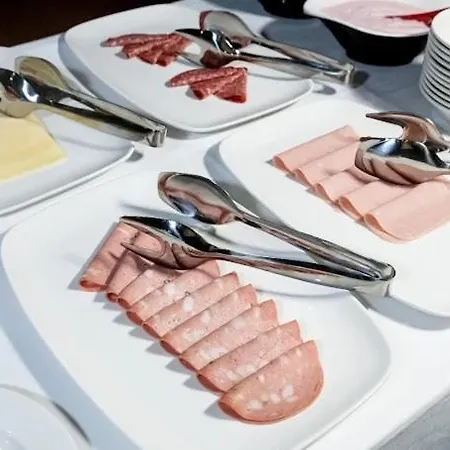 Penthouse -centre Of - View In Malta 슬리에마