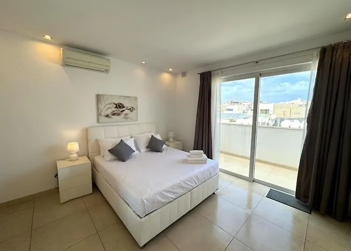 Apartamento Penthouse -centre Of - View In Malta