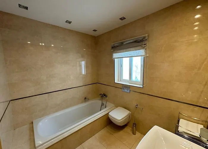 Penthouse -centre Of - View In Malta Sliema