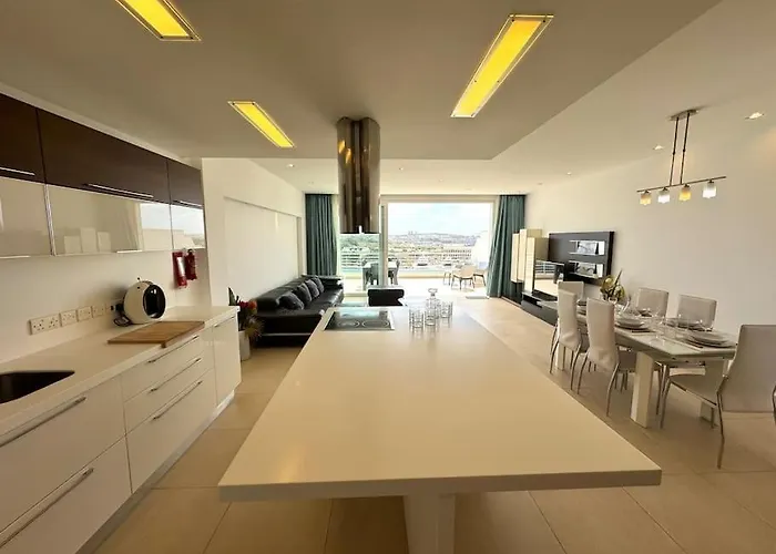 Apartamento Penthouse -centre Of - View In Malta Sliema
