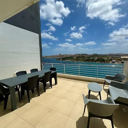 Appartement Penthouse -centre Of - View In Malta *